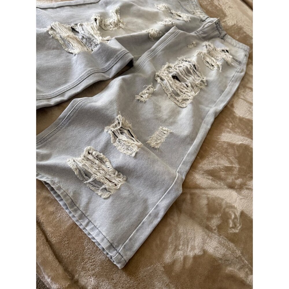 Fashion Nova Light Wash Distressed Denim Jeans Size Large Streetwear Fit - Picture 3 of 11